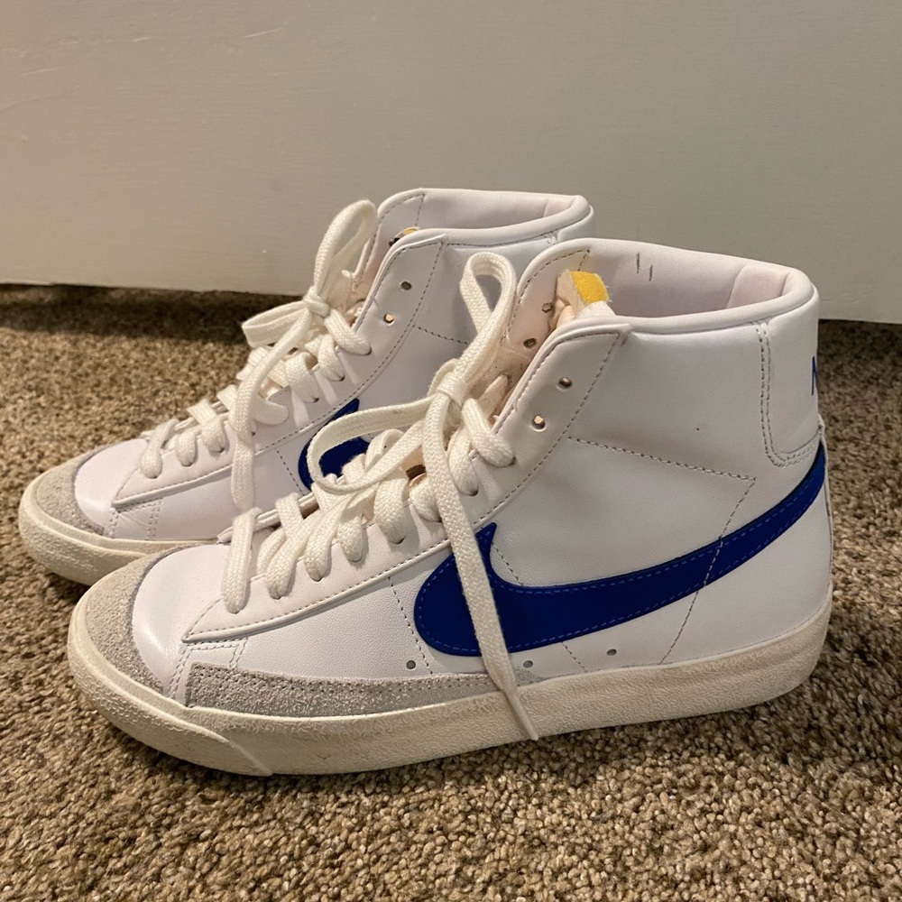 Nike retro high top sneakers. Size 8.5.